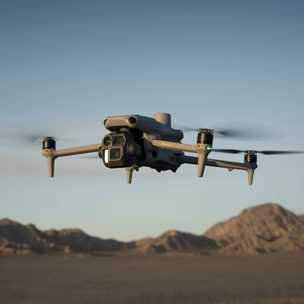 DJI Matrice 4E in volo